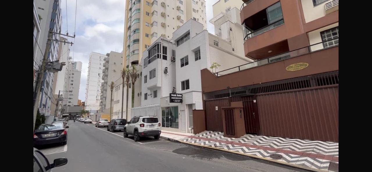 Residencial Dubai Centro Lejlighed Balneário Camboriú Eksteriør billede